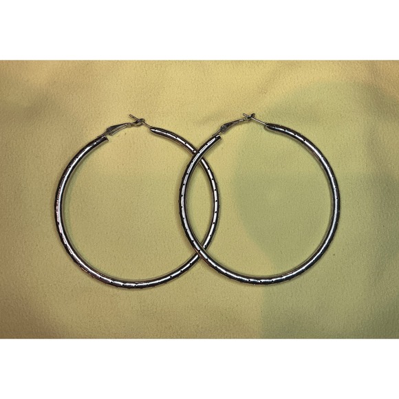 Jewelry - Large Silver Tone Hoop Earrings Dotted Texture‎ Statement Fashion Jewelry